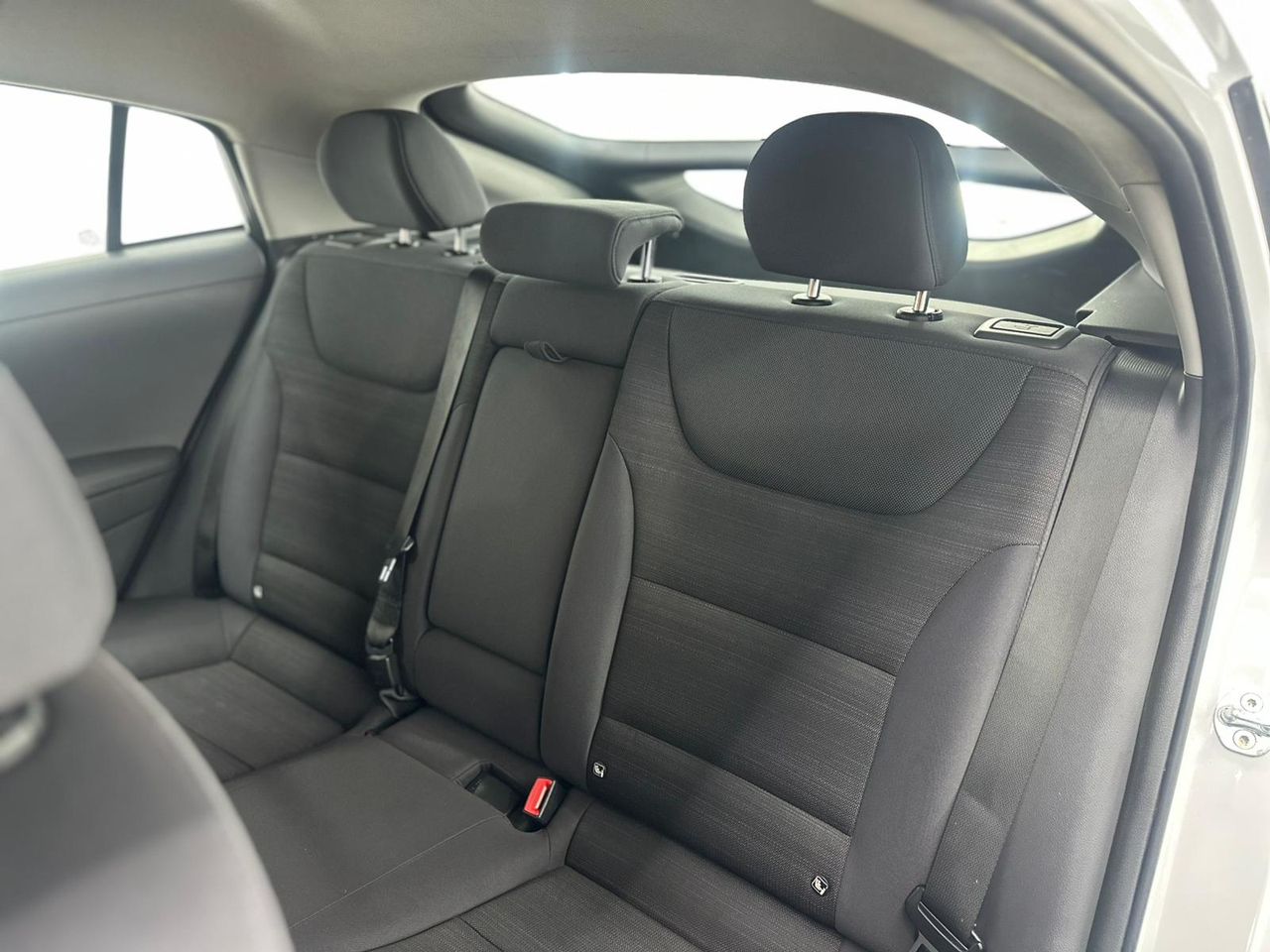 Hyundai IONIQ Híbrido 1.6 GDI 104 kW (141 CV) 6DCT Klass Nav Nacional +Único Propietario+Historial de mantenimiento - 134.000Km - Foto 2 