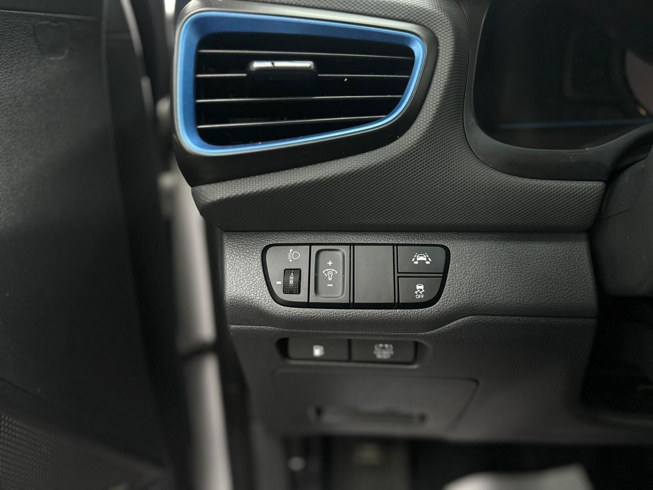 Hyundai IONIQ Híbrido 1.6 GDI 104 kW (141 CV) 6DCT Klass Nav Nacional +Único Propietario+Historial de mantenimiento - 134.000Km - Foto 2 