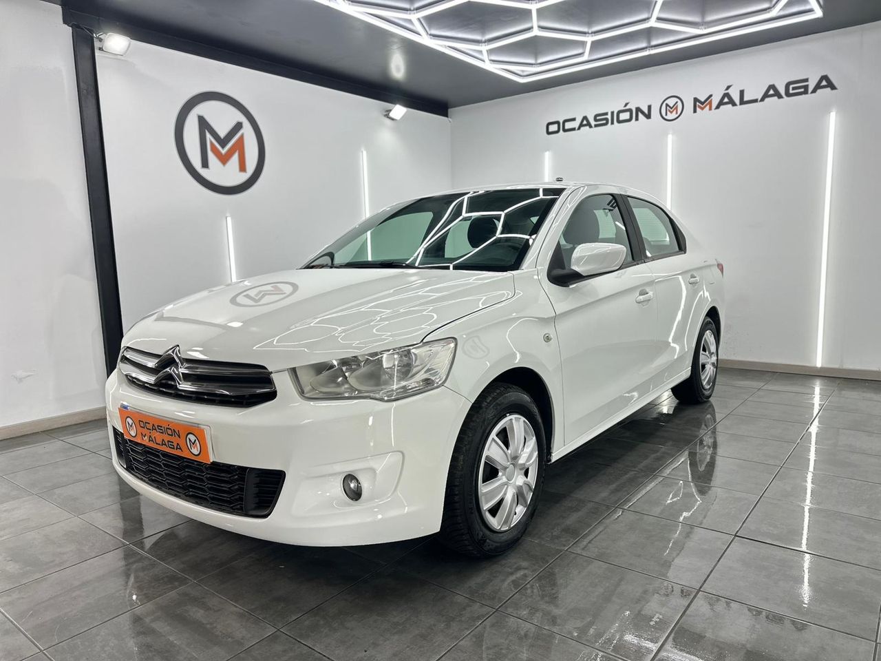 Citroën C-Elysée VTi 70cv Exclusive NACIONAL  ÚNICO PROPIETARIO - 212.000KM - Foto 2 