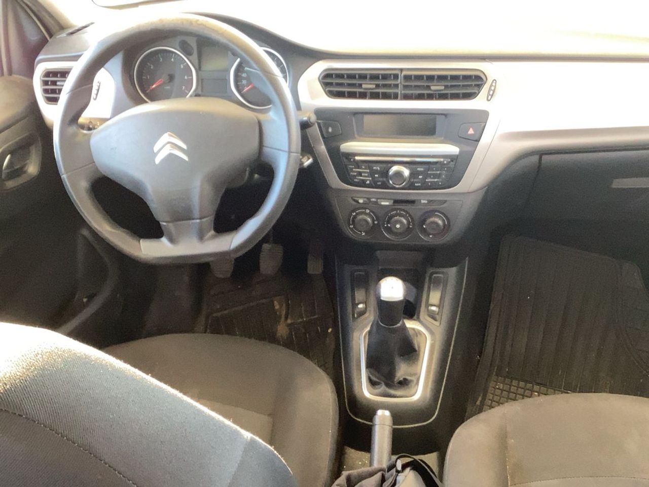 Citroën C-Elysée VTi 70cv Exclusive NACIONAL  ÚNICO PROPIETARIO - 212.000KM - Foto 2 