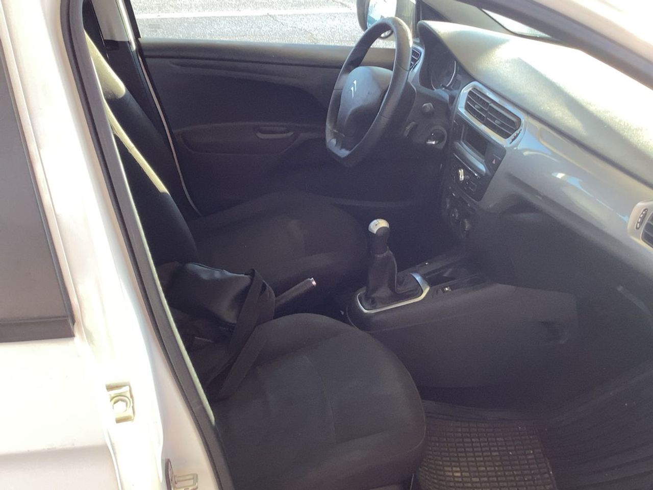 Citroën C-Elysée VTi 70cv Exclusive NACIONAL  ÚNICO PROPIETARIO - 212.000KM - Foto 2 