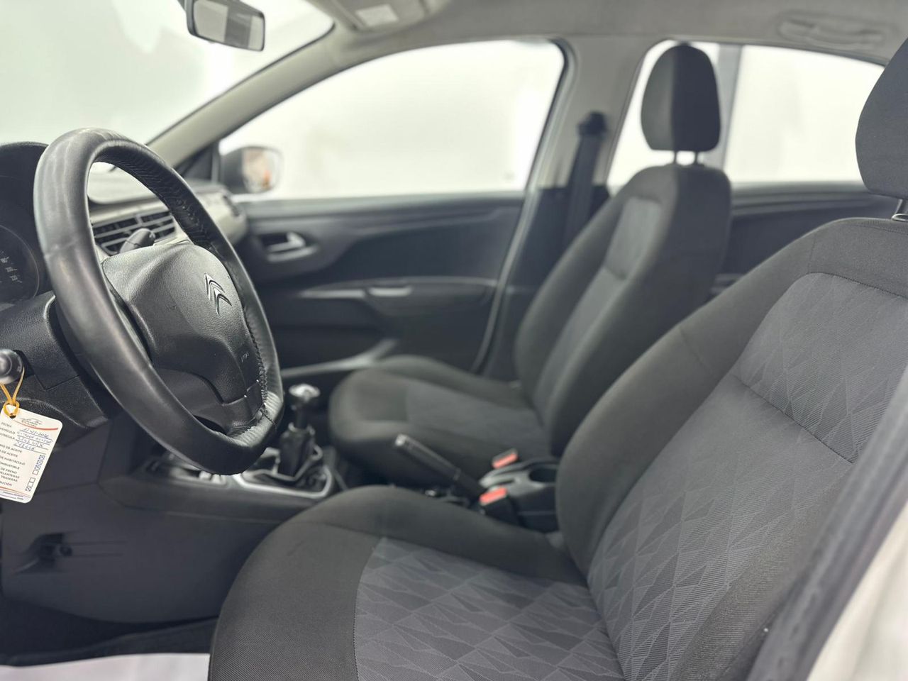 Citroën C-Elysée VTi 70cv Exclusive NACIONAL  ÚNICO PROPIETARIO - 212.000KM - Foto 2 