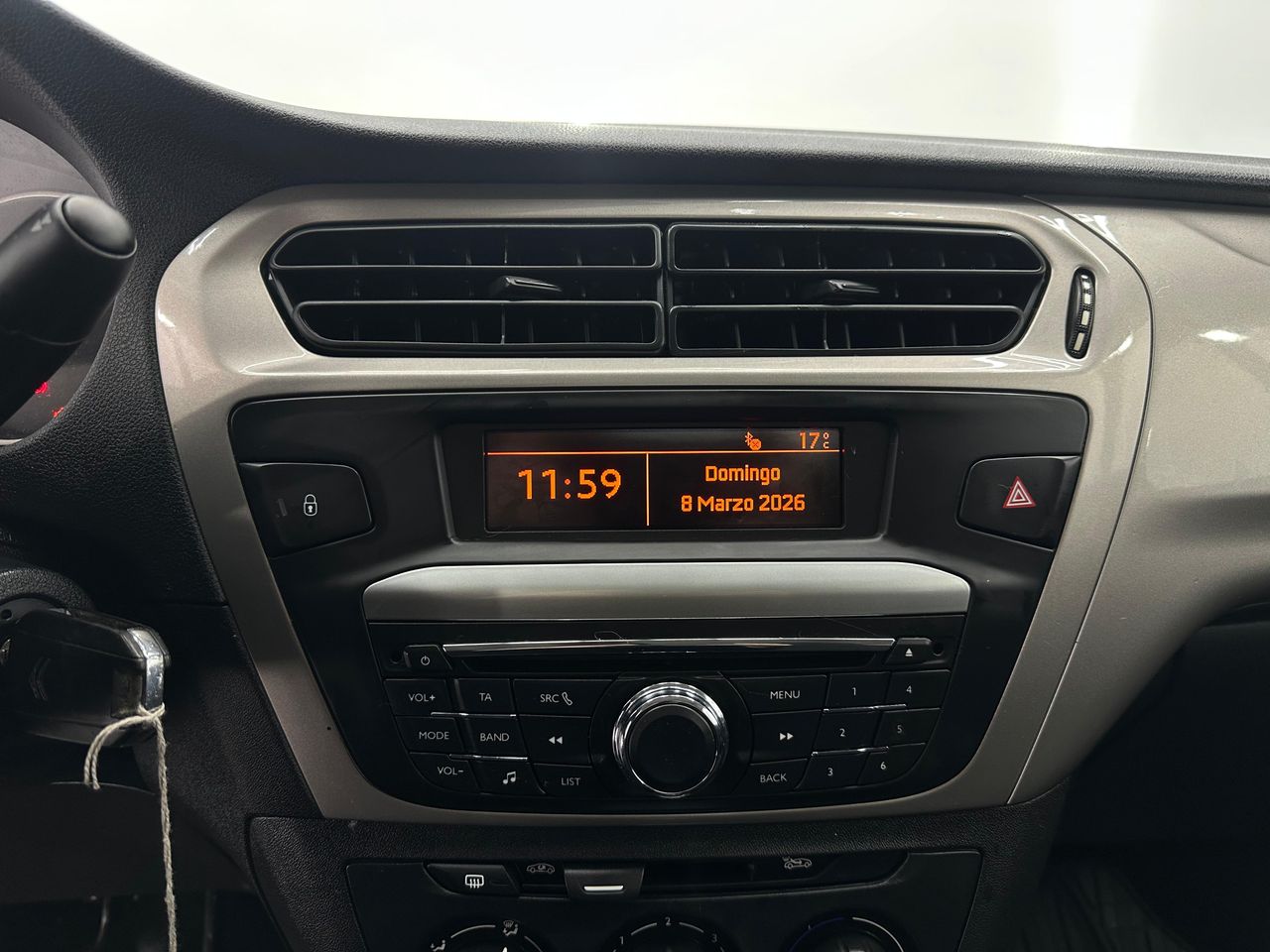 Citroën C-Elysée VTi 70cv Exclusive NACIONAL  ÚNICO PROPIETARIO - 212.000KM - Foto 2 