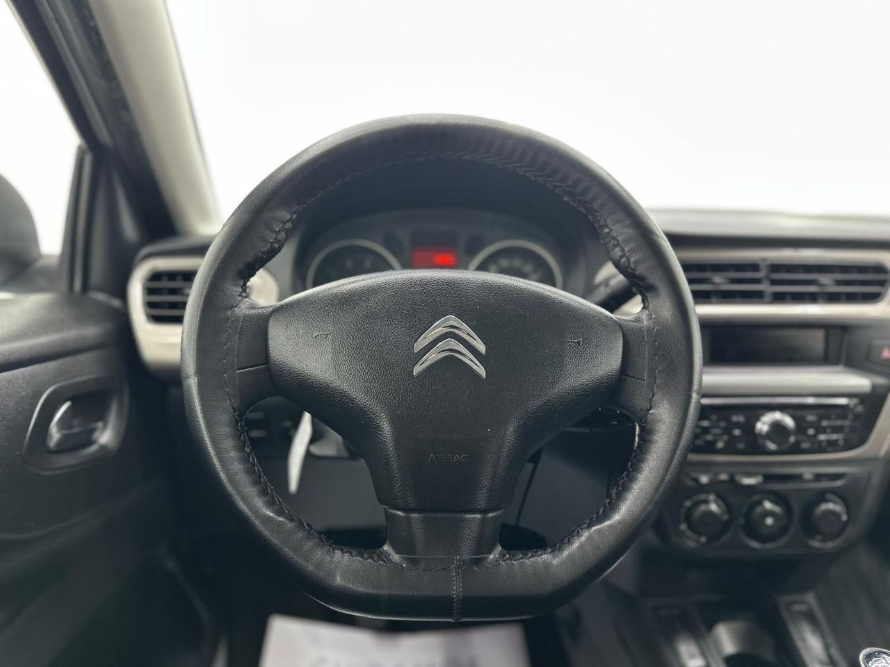 Citroën C-Elysée VTi 70cv Exclusive NACIONAL  ÚNICO PROPIETARIO - 212.000KM - Foto 2 