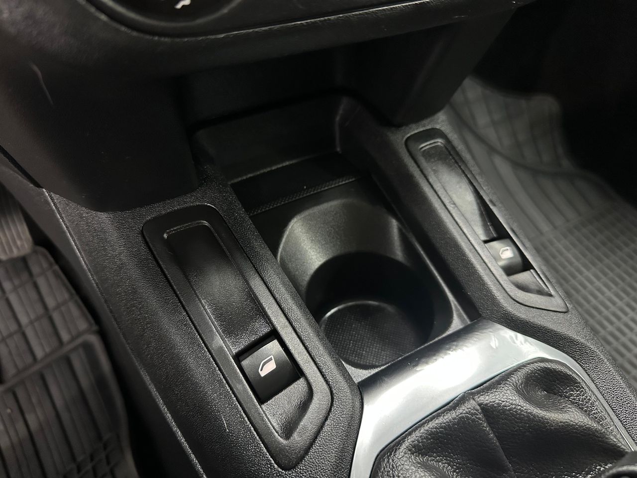 Citroën C-Elysée VTi 70cv Exclusive NACIONAL  ÚNICO PROPIETARIO - 212.000KM - Foto 2 