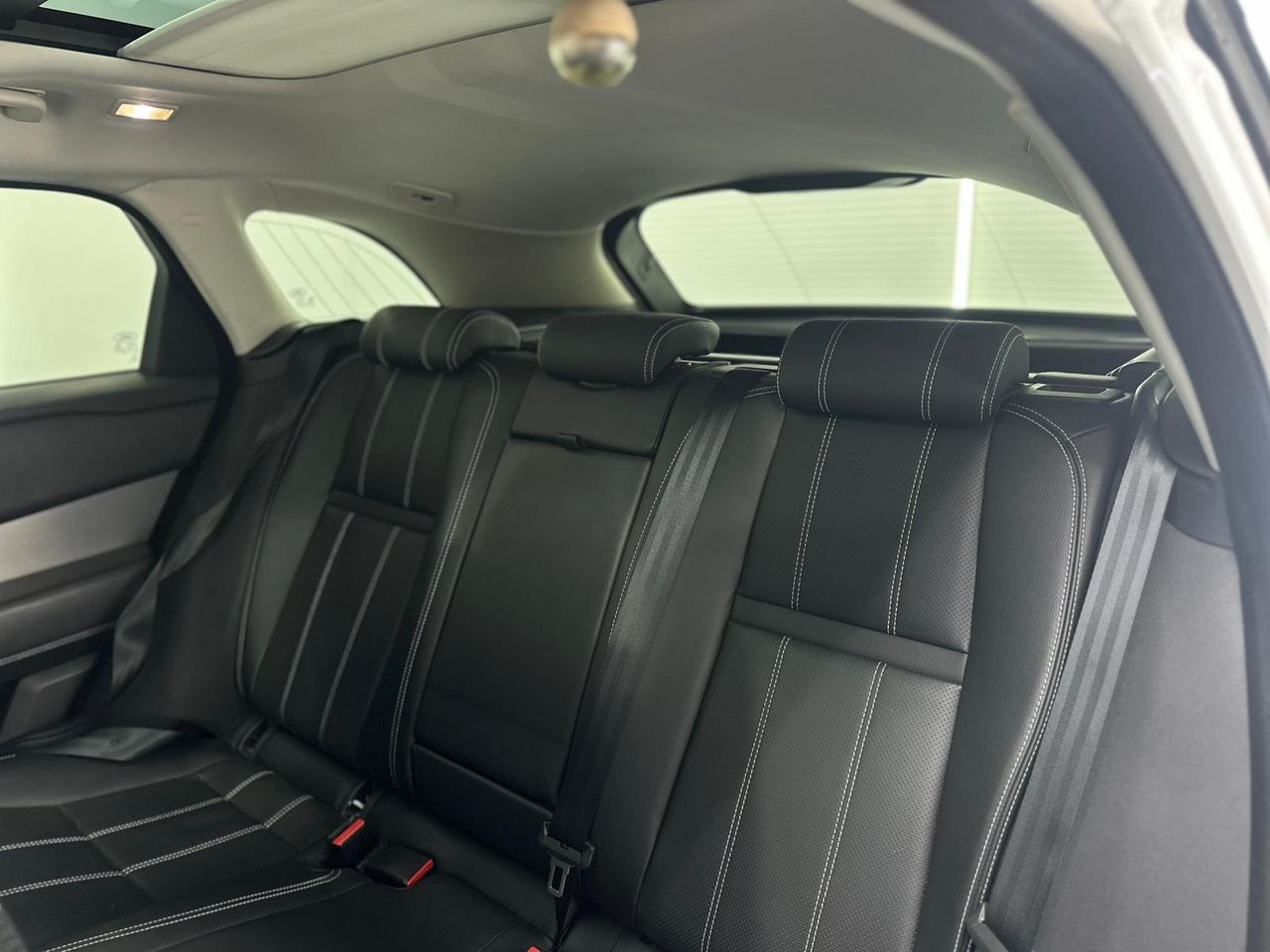 Land-Rover Range Rover Velar 2.0 D240 177kW (240CV) HSE 4WD Auto - Foto 2 