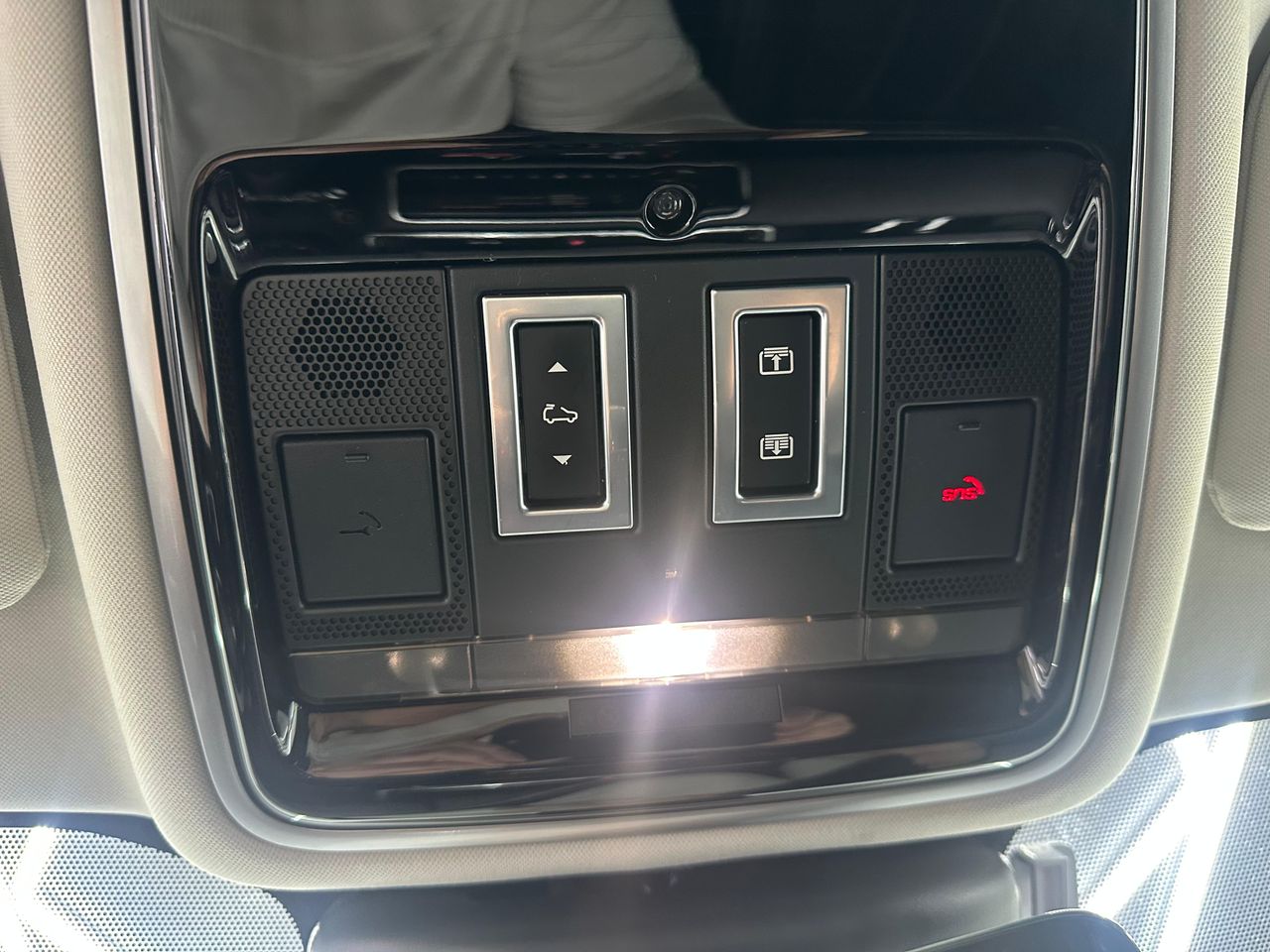 Land-Rover Range Rover Velar 2.0 D240 177kW (240CV) HSE 4WD Auto - Foto 2 