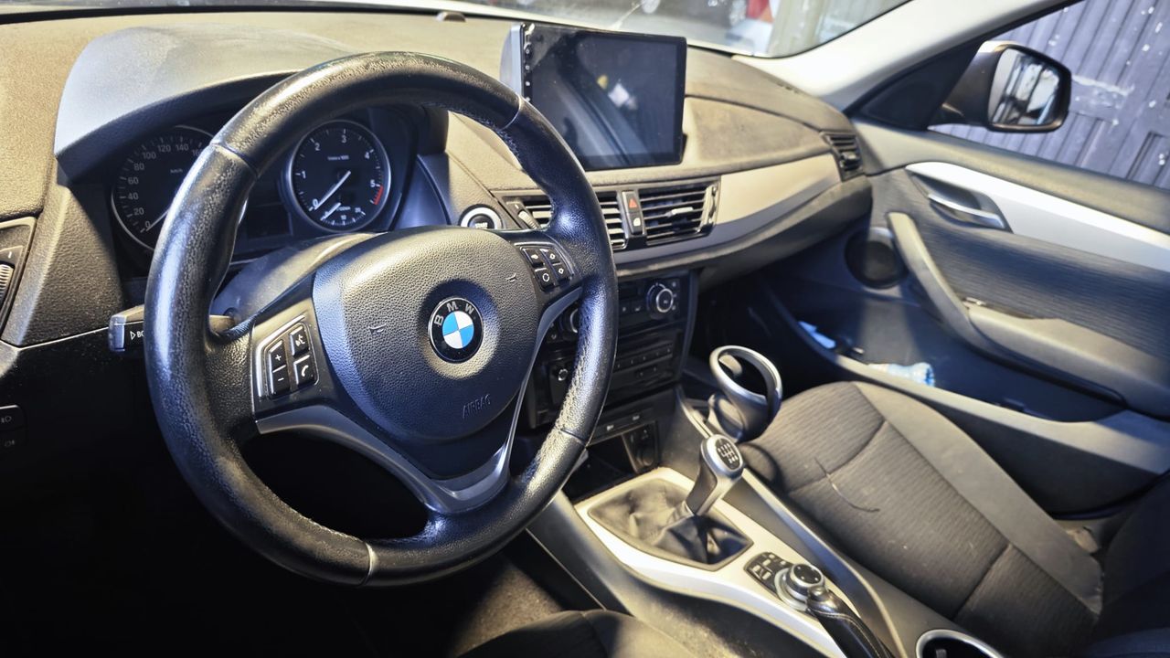 BMW X1 sDrive16d - Foto 2 