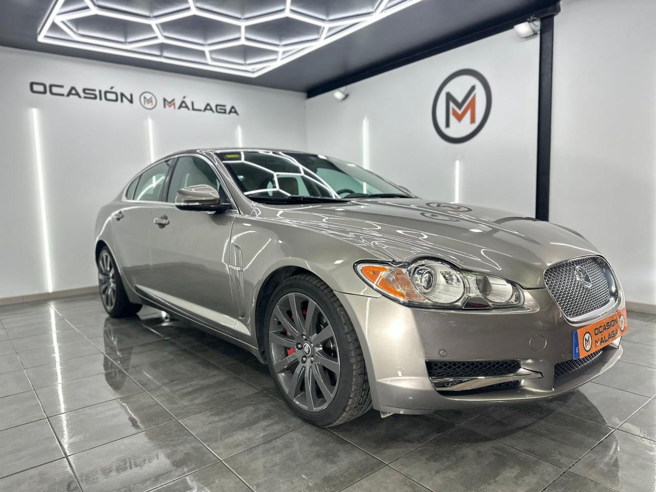 Jaguar XF 3.0 V6 Diésel Luxury - Foto 2 
