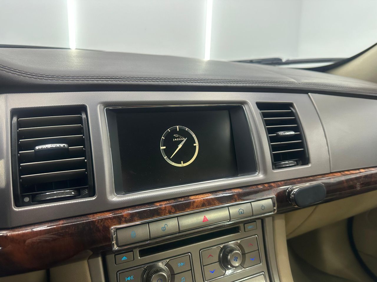 Jaguar XF 3.0 V6 Diésel Luxury - Foto 2 