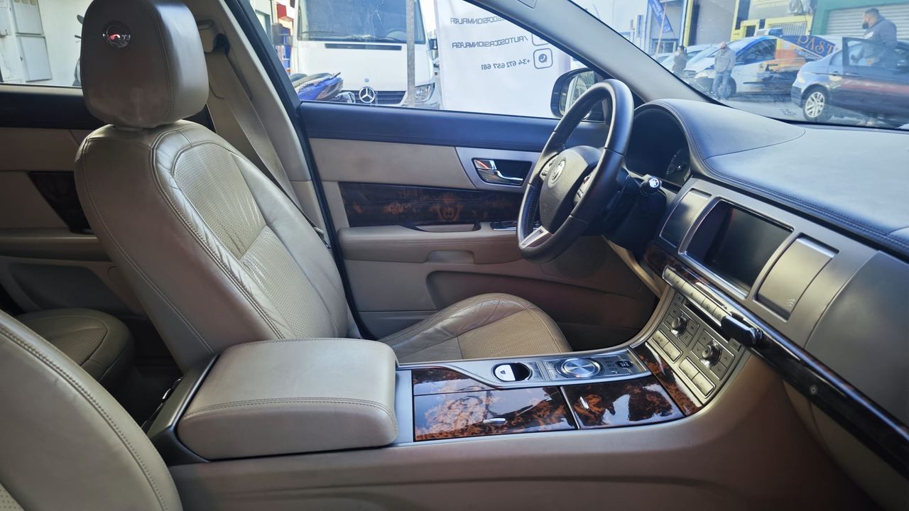 Jaguar XF 3.0 V6 Diésel Luxury - Foto 2 