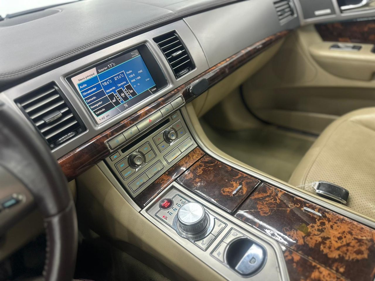 Jaguar XF 3.0 V6 Diésel Luxury - Foto 2 