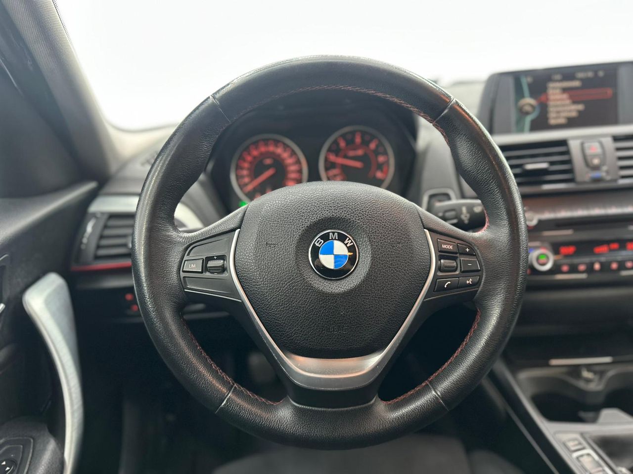 BMW Serie 1 118D Nacional  Sport 143Cv  - 163.000Km - Foto 2 