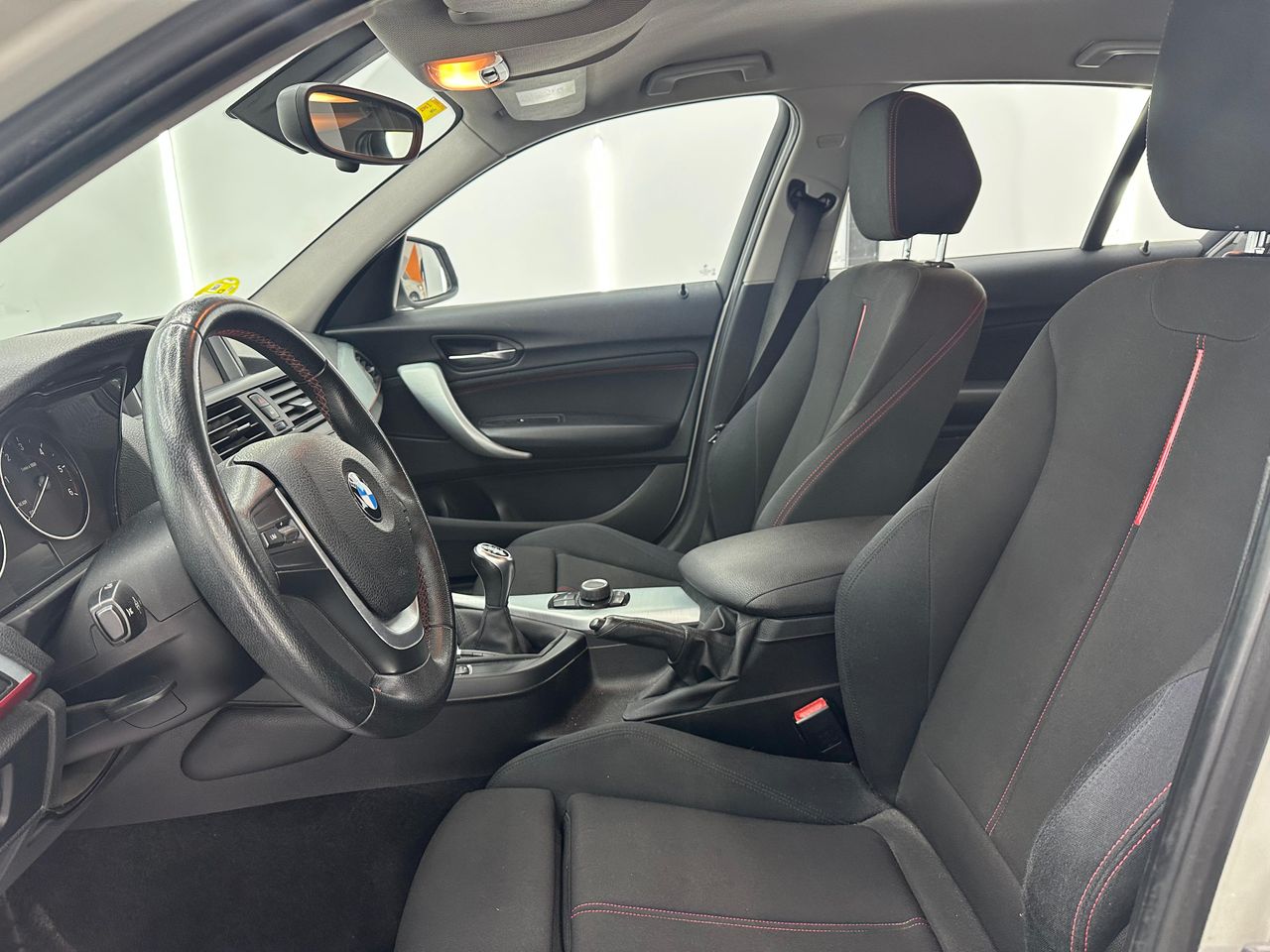 BMW Serie 1 118D Nacional  Sport 143Cv  - 163.000Km - Foto 2 