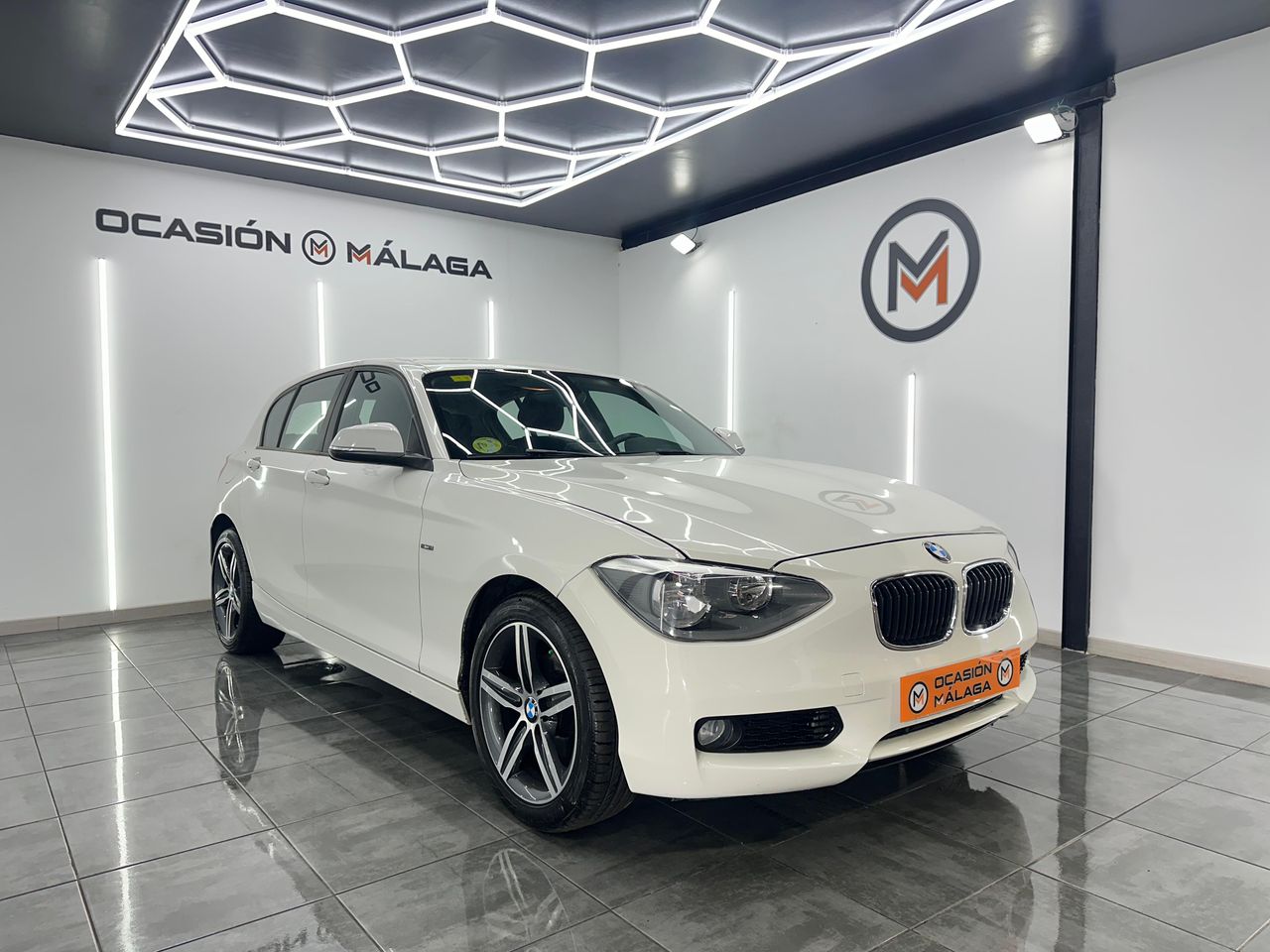 BMW Serie 1 118D Nacional  Sport 143Cv  - 163.000Km - Foto 2 