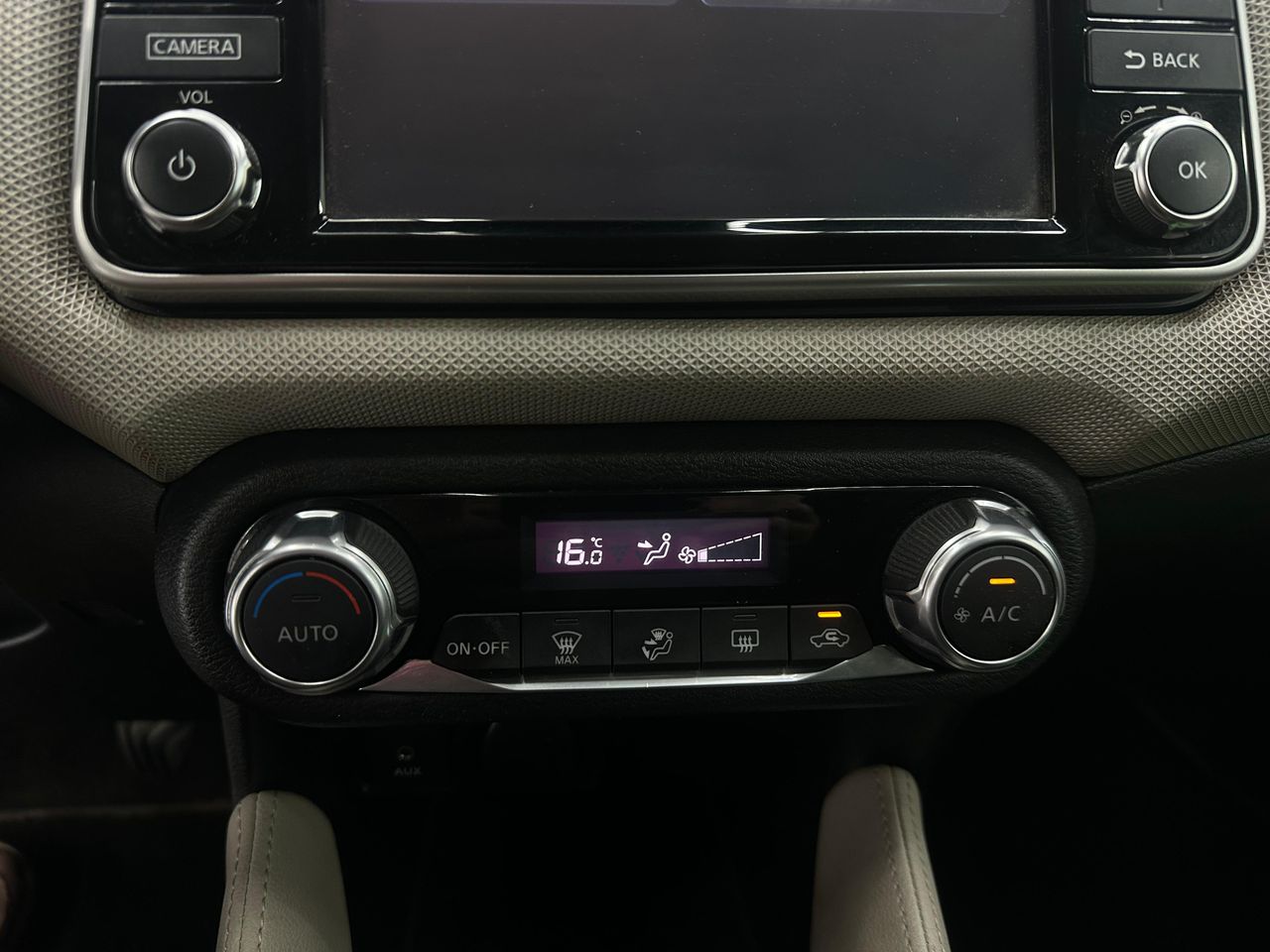 Nissan Micra 5p IG-T BOSE Limited Edition Nacional 90Cv - 95.000Km - Foto 2 