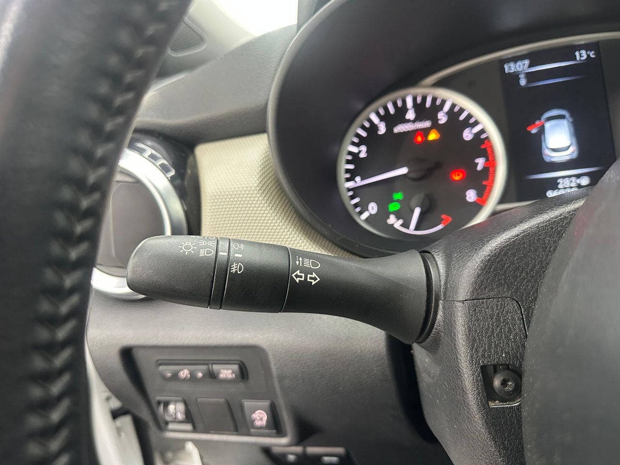 Nissan Micra 5p IG-T BOSE Limited Edition Nacional 90Cv - 95.000Km - Foto 2 