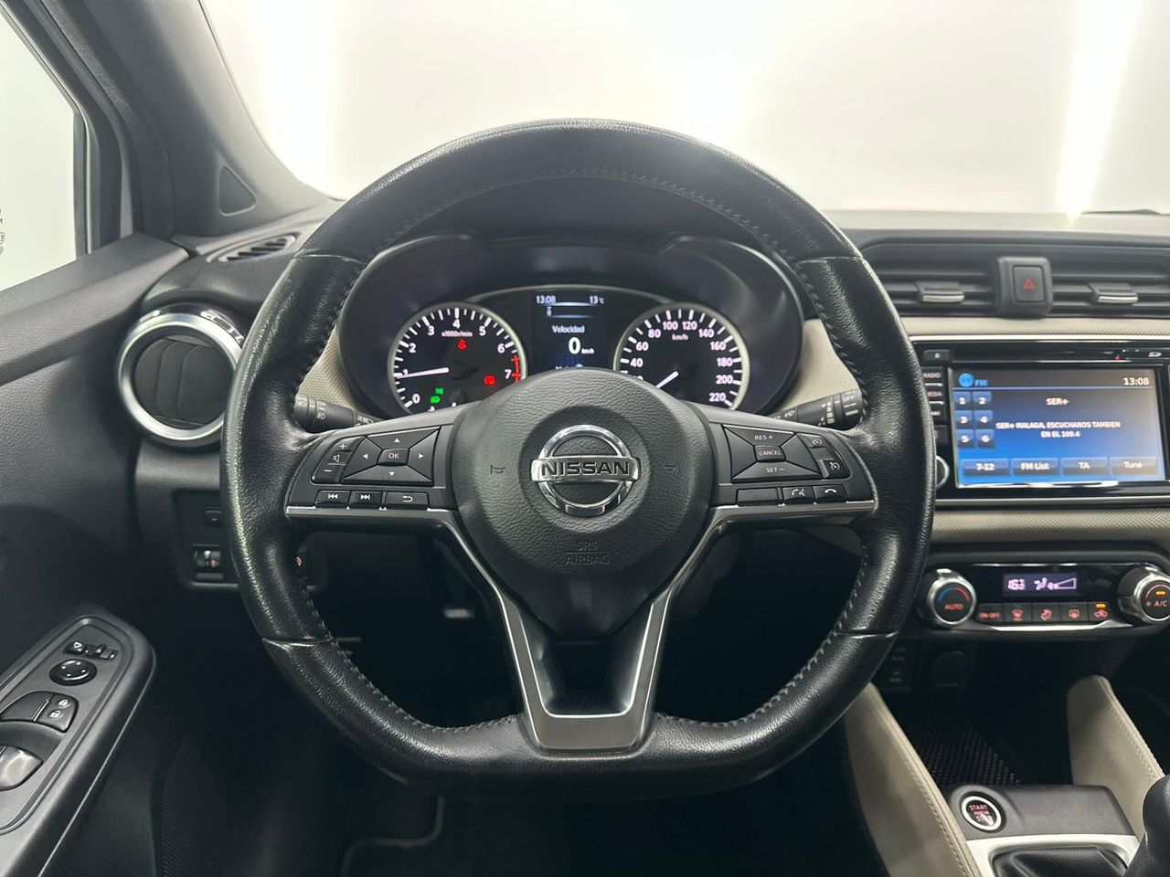 Nissan Micra 5p IG-T BOSE Limited Edition Nacional 90Cv - 95.000Km - Foto 2 