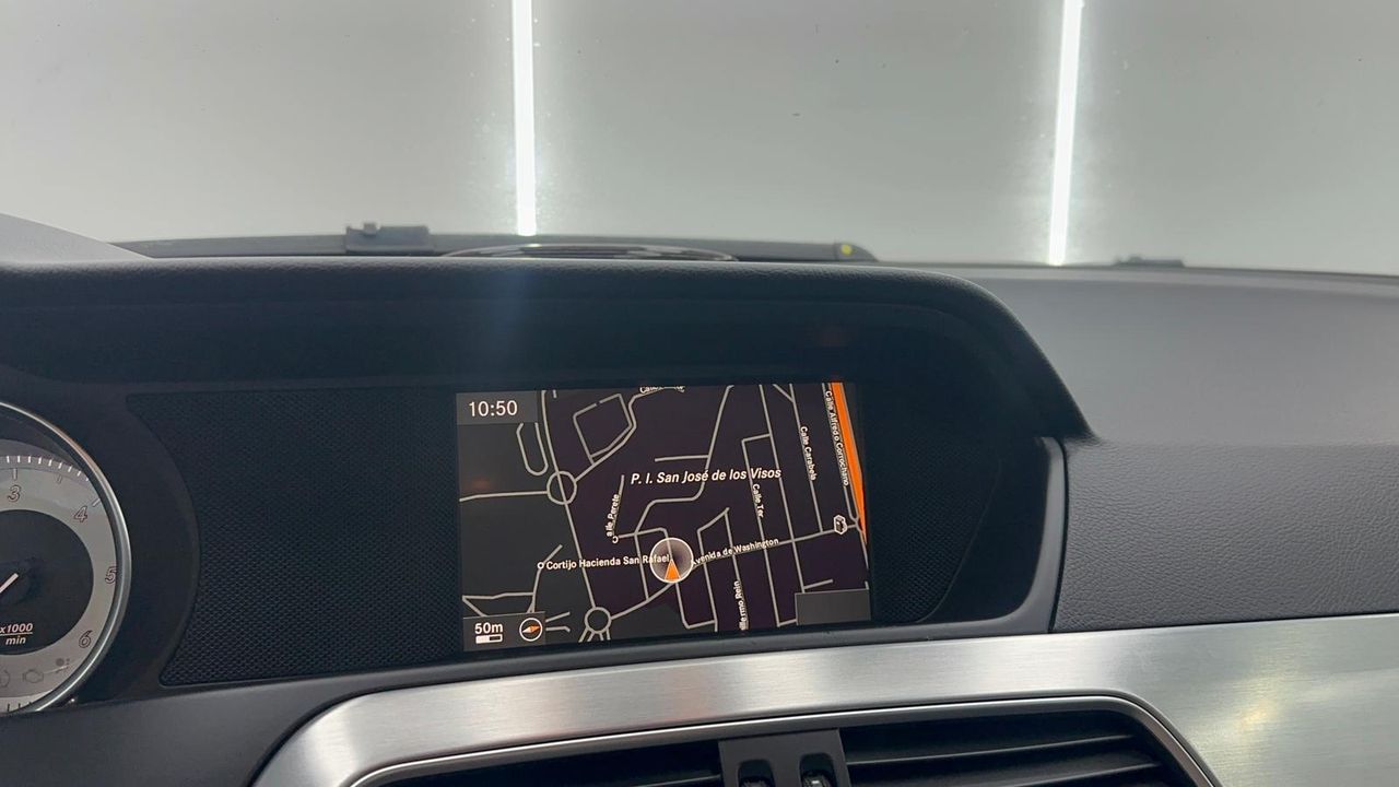 Mercedes Clase C C 200 CDI Avantgarde Automatico 136Cv -230.000Km - Foto 2 