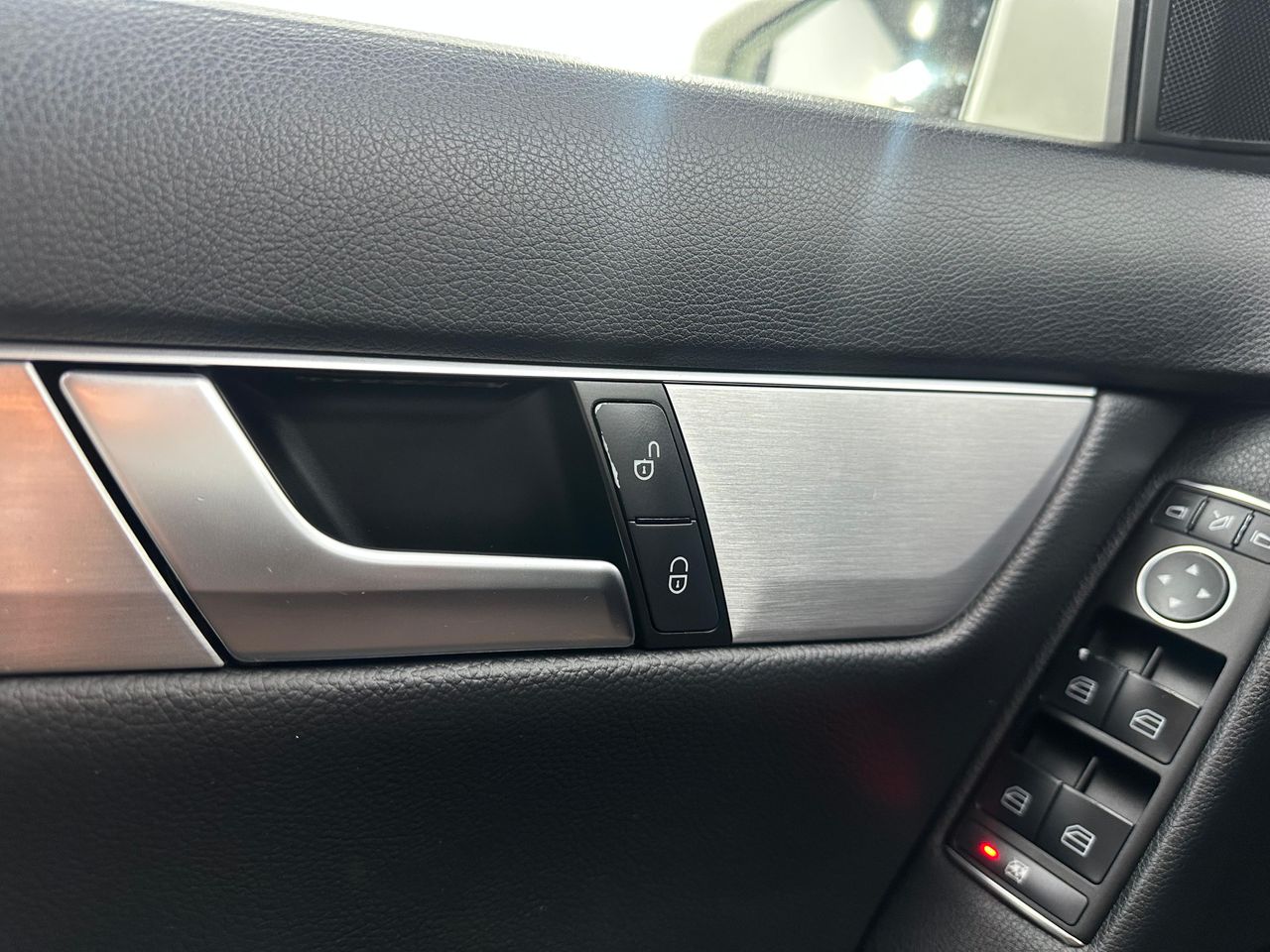 Mercedes Clase C C 200 CDI Avantgarde Automatico 136Cv -230.000Km - Foto 2 