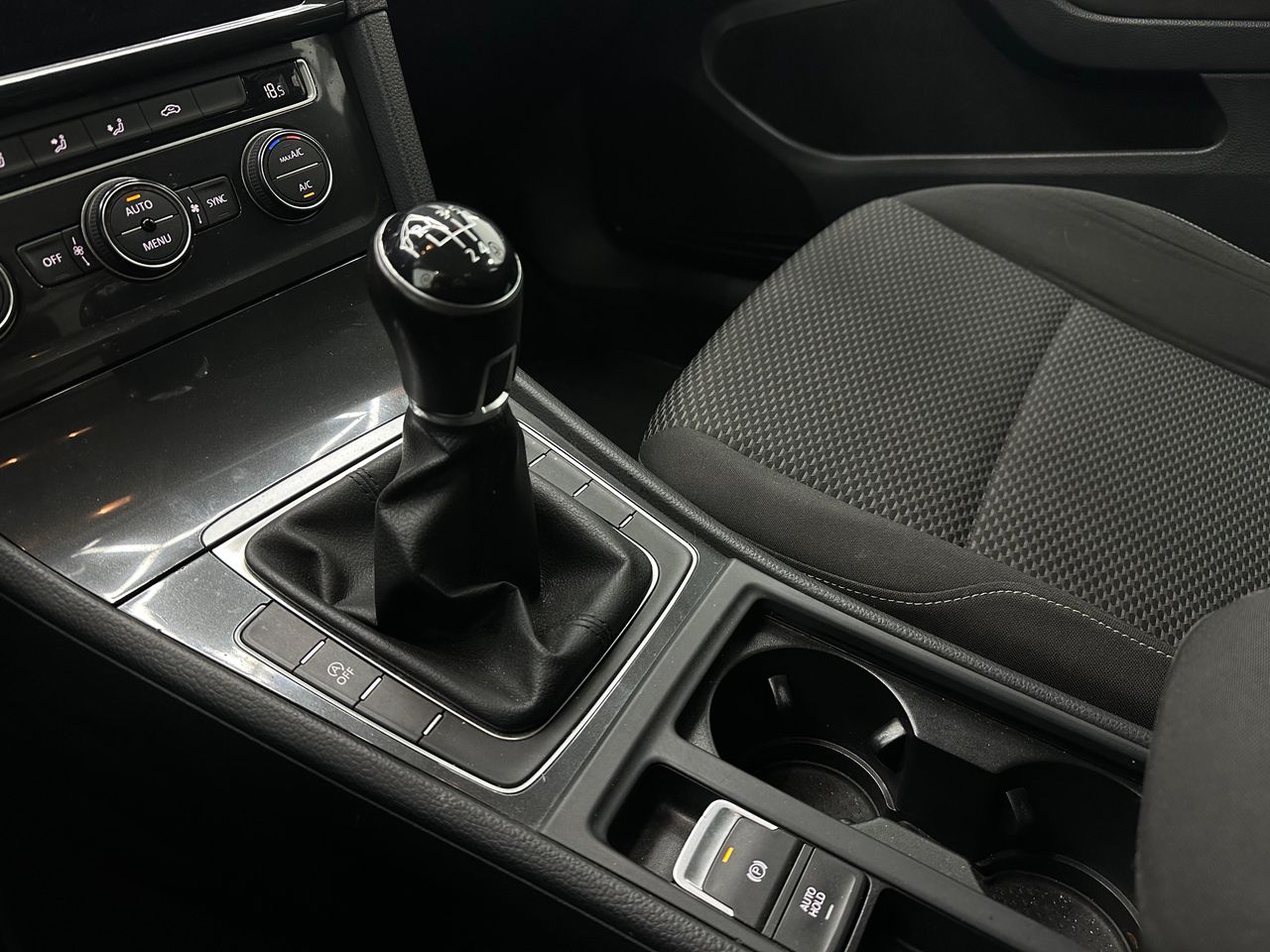 Volkswagen Golf Advance 1.6 TDI 85kW (115CV) Nacional  143.000Km - Foto 2 