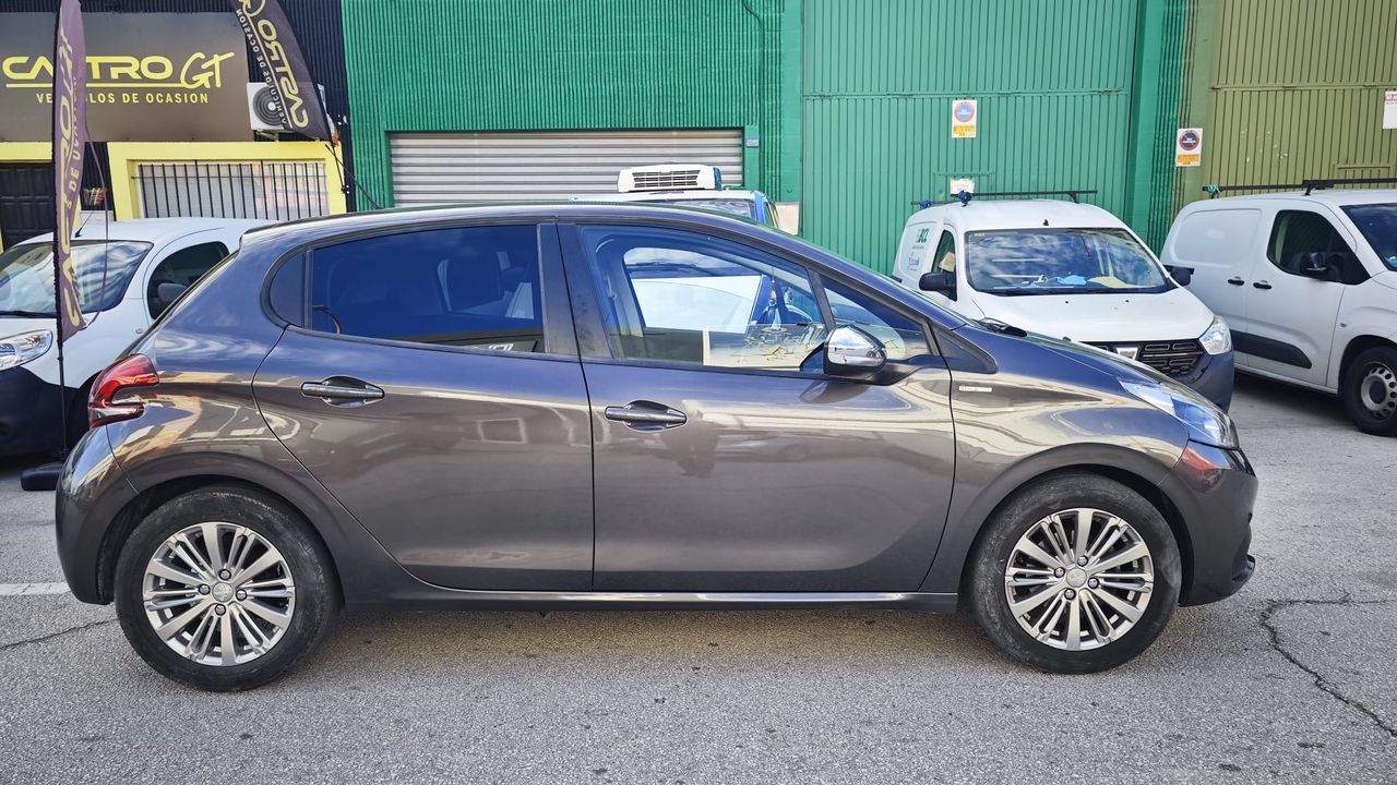 Peugeot 208 5P ALLURE 1.2L PureTech 60KW (82CV) Nacional - 179.000Km - Foto 2 
