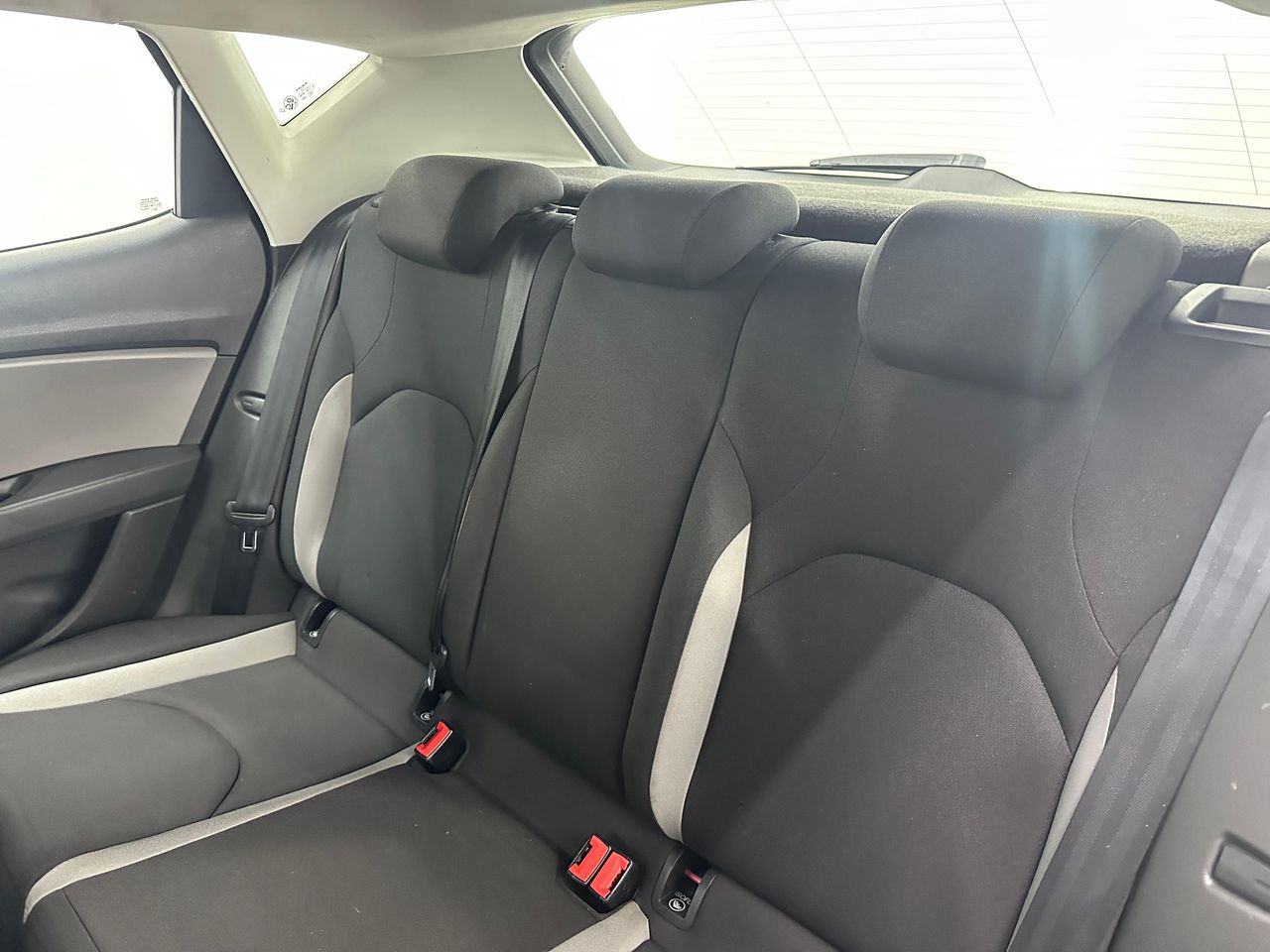 Seat Leon 1.6 TDI 66kW (90CV) Reference Plus Nacional - 189.000Km - Foto 2 