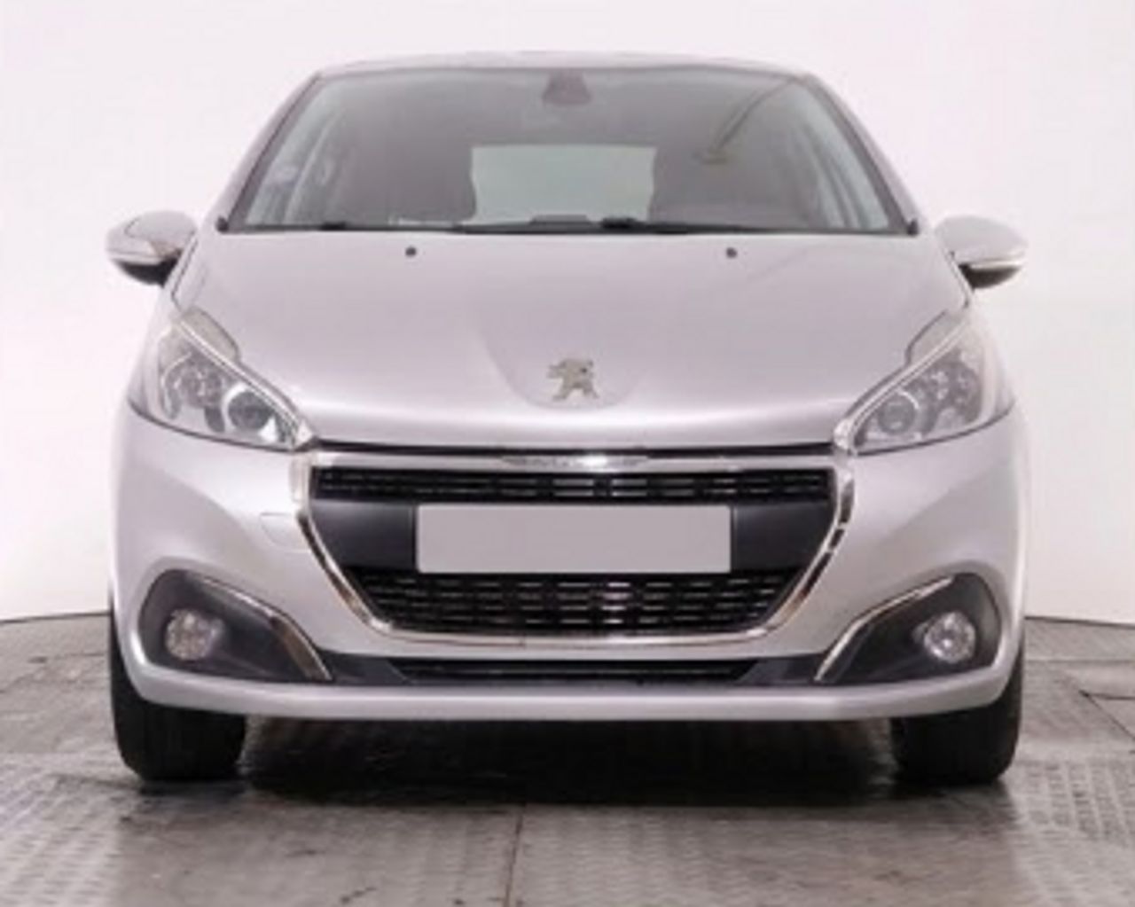 Peugeot 208 5P ACCESS 1.0 VTi 68Cv - 120.000Km - Foto 2 