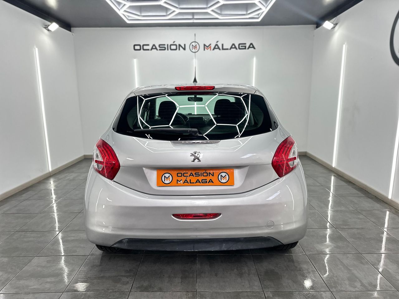 Peugeot 208 5P ACCESS 1.0 VTi 68Cv - 120.000Km - Foto 2 