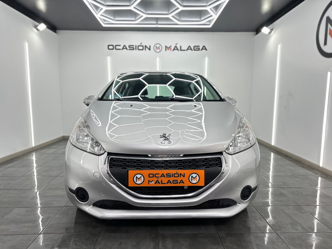 Peugeot 208 5P ACCESS 1.0 VTi 68Cv - 120.000Km - Foto 2 