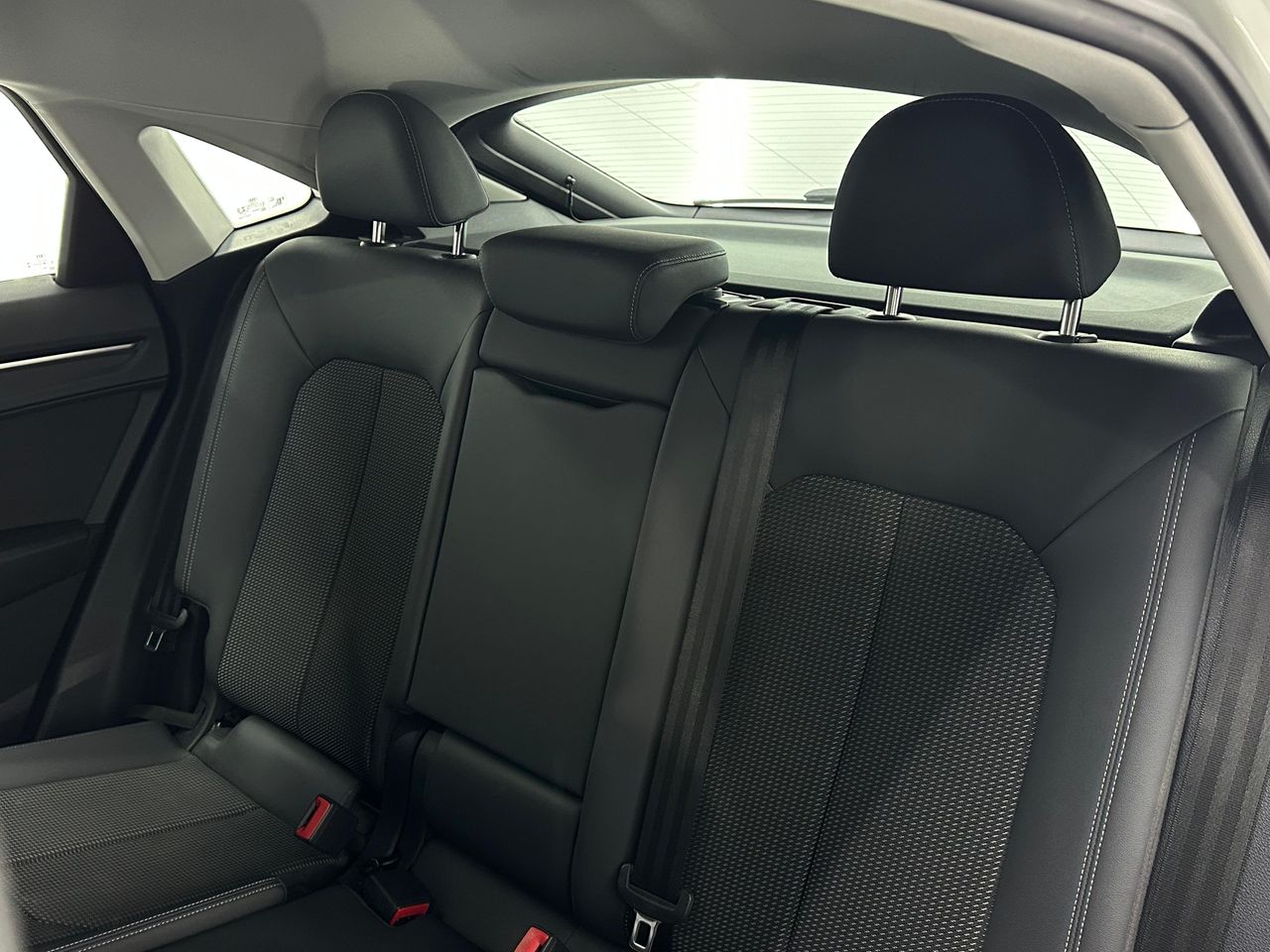 Audi Q3 Black line 35 TDI 110kW (150CV) S tronic - 94.000Km - Foto 2 