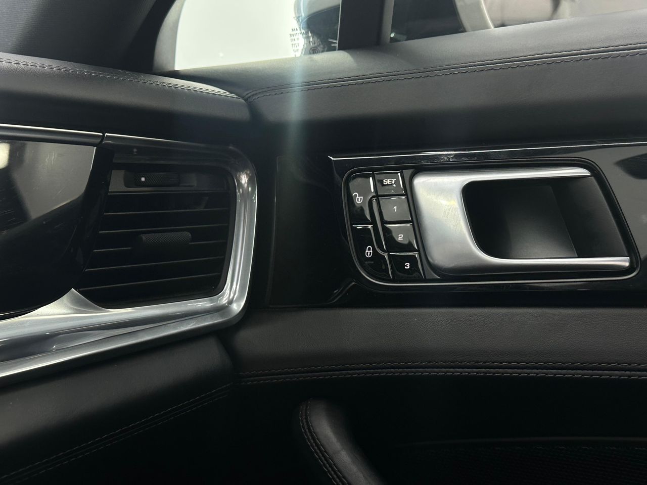 Porsche Panamera 4 E-Hybrid Executive - Foto 2 