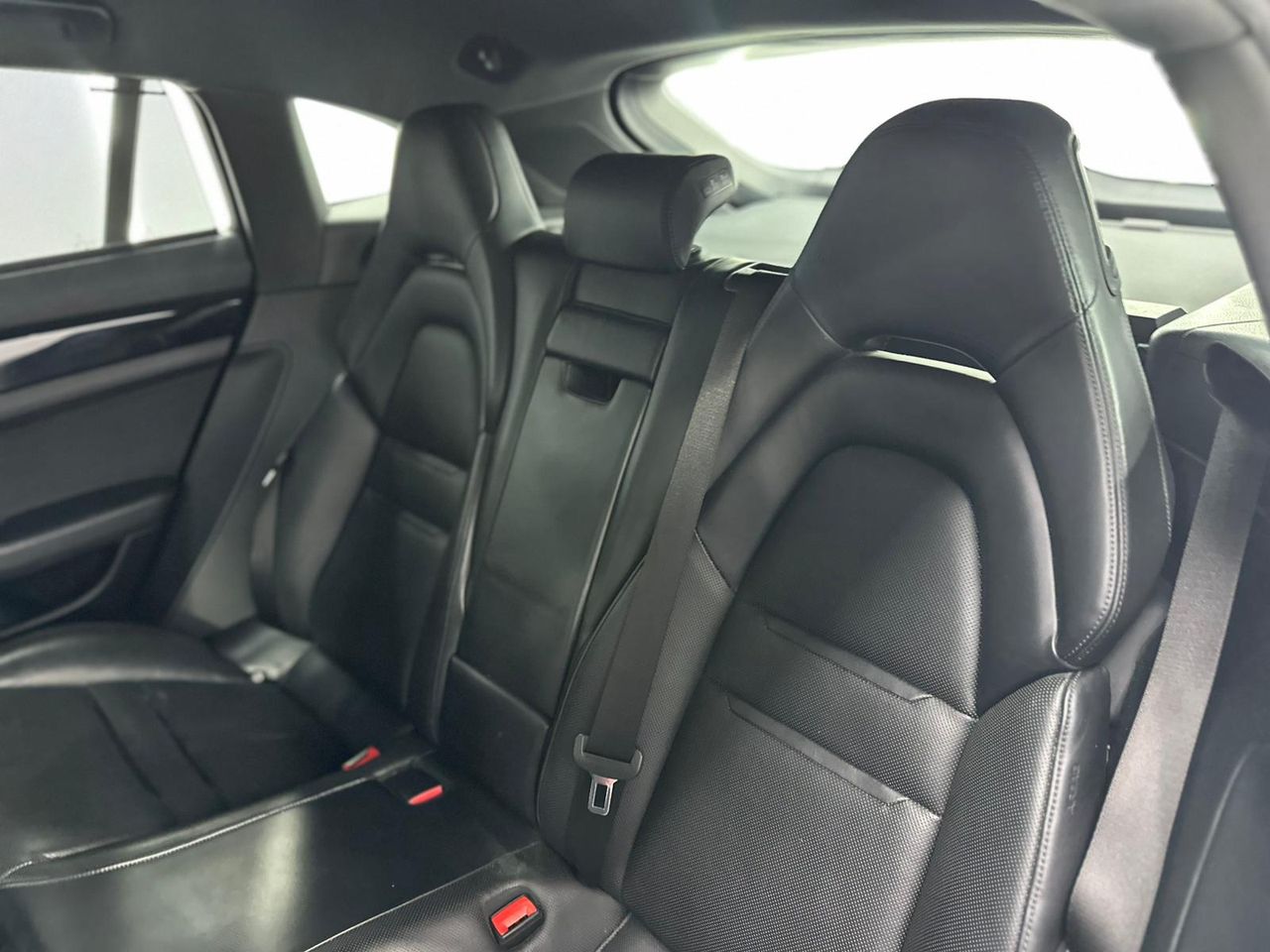 Porsche Panamera 4 E-Hybrid Executive - Foto 2 