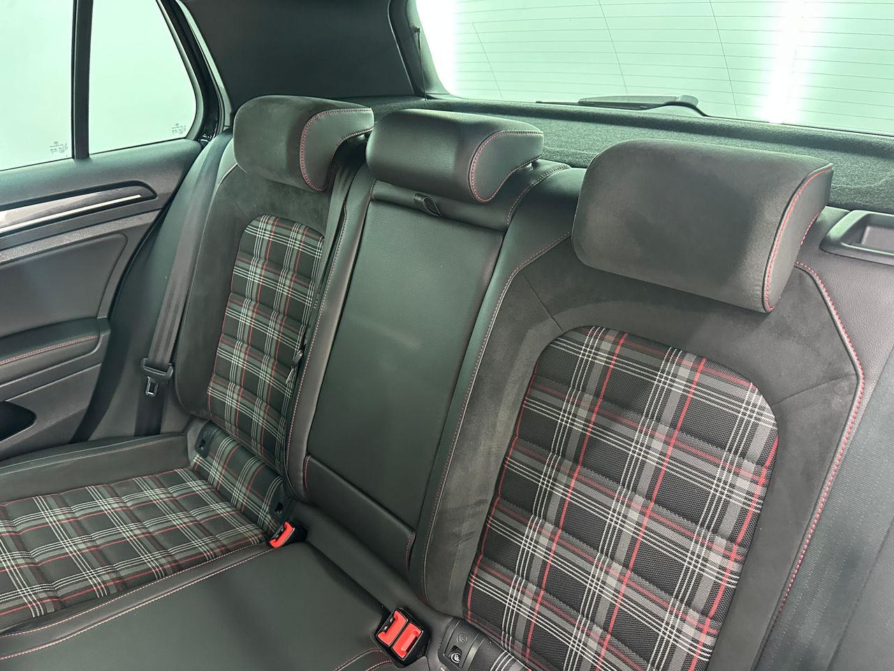 Volkswagen Golf GTI 2.0 TSI DSG BMT 220Cv - 120.000Km - Foto 2 