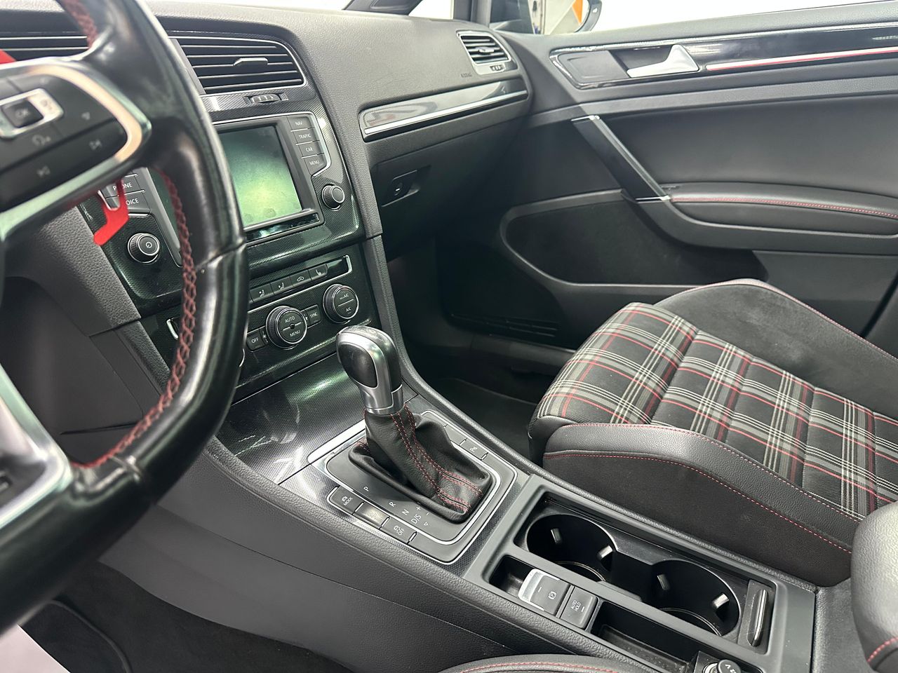 Volkswagen Golf GTI 2.0 TSI DSG BMT 220Cv - 120.000Km - Foto 2 