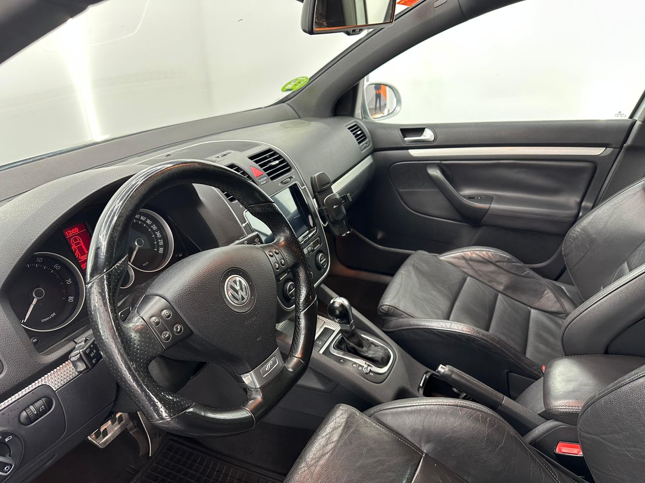 Volkswagen Golf 3.2 R32 4motion DSG 230.000Km - Foto 2 