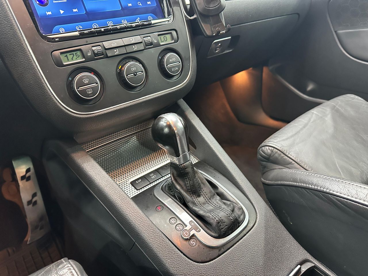 Volkswagen Golf 3.2 R32 4motion DSG 230.000Km - Foto 2 