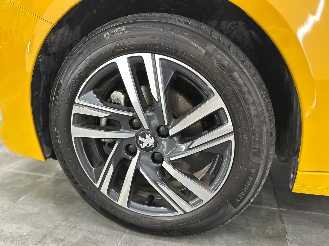 Peugeot 208 PureTech 73kW (100CV) Active Pack Nacional UNICO PROPIETARIO -  - 33.000Km - Foto 2 