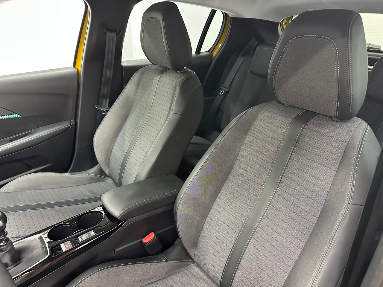 Peugeot 208 PureTech 73kW (100CV) Active Pack Nacional UNICO PROPIETARIO -  - 33.000Km - Foto 2 