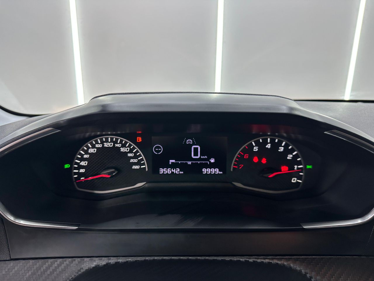 Peugeot 208 PureTech 55kW (75CV) Allure Nacional - Solo 35.000Km - Foto 2 