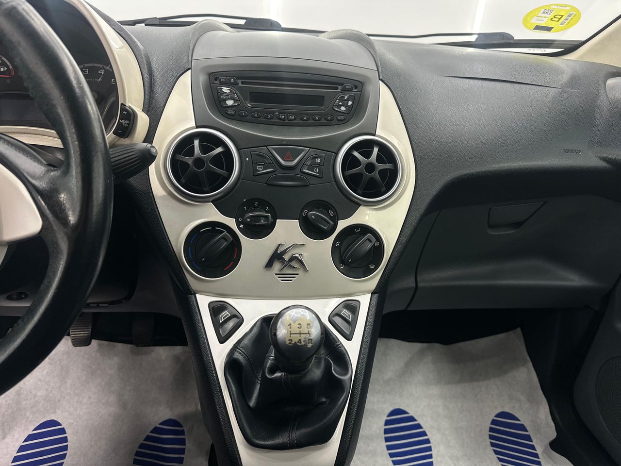 Ford Ka 1.3 TDCi Titanium - - Foto 2 