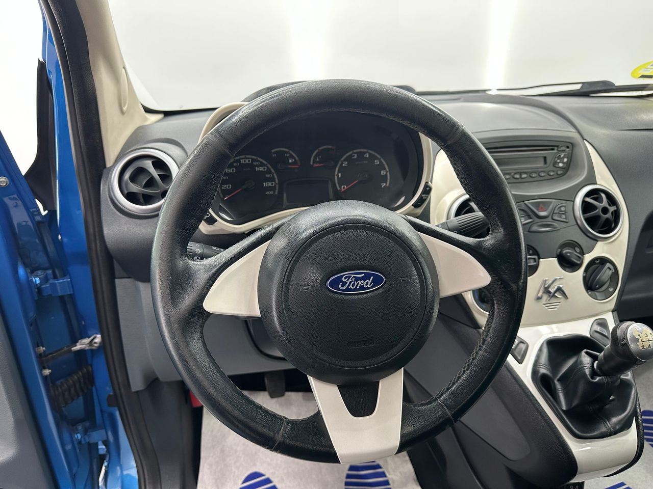 Ford Ka 1.3 TDCi Titanium - - Foto 2 