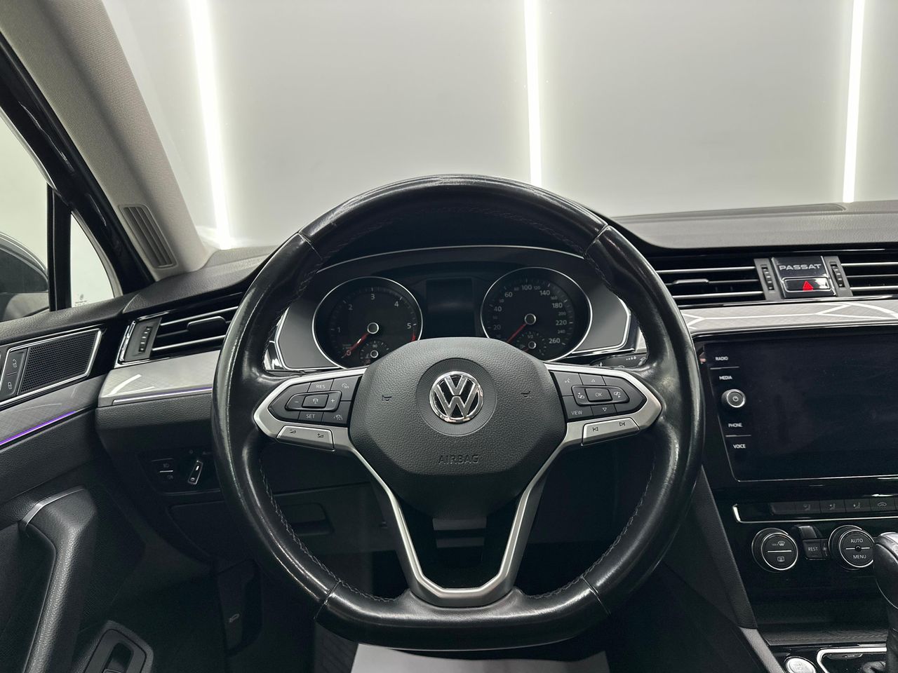 Volkswagen Passat Variant Executive 2.0 TDI 110kW (150CV) - Foto 2 