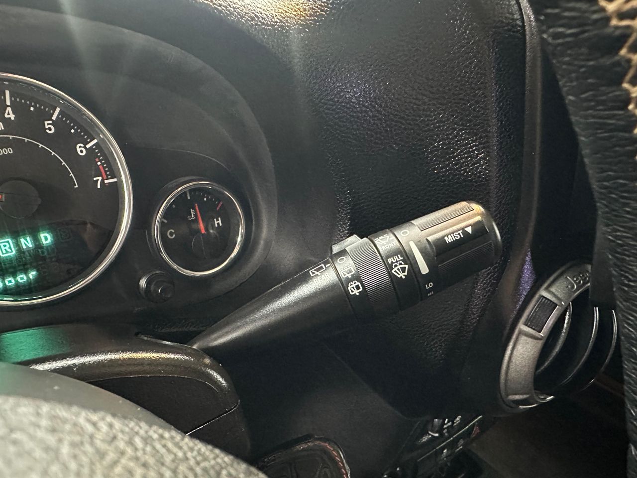 Jeep Wrangler  Wrangler 3.6 V6 Sahara Aut - Foto 2 