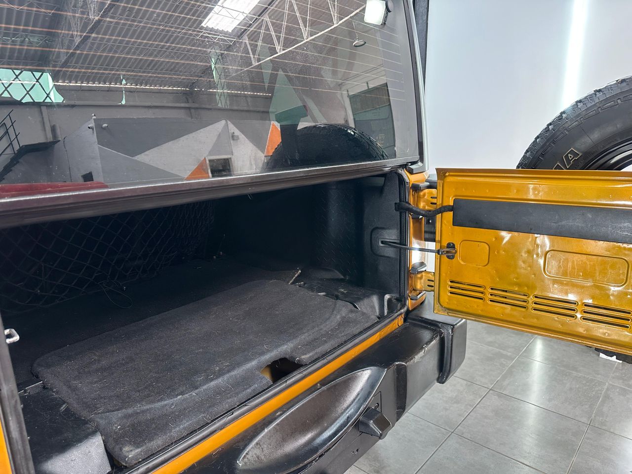 Jeep Wrangler  Wrangler 3.6 V6 Sahara Aut - Foto 2 