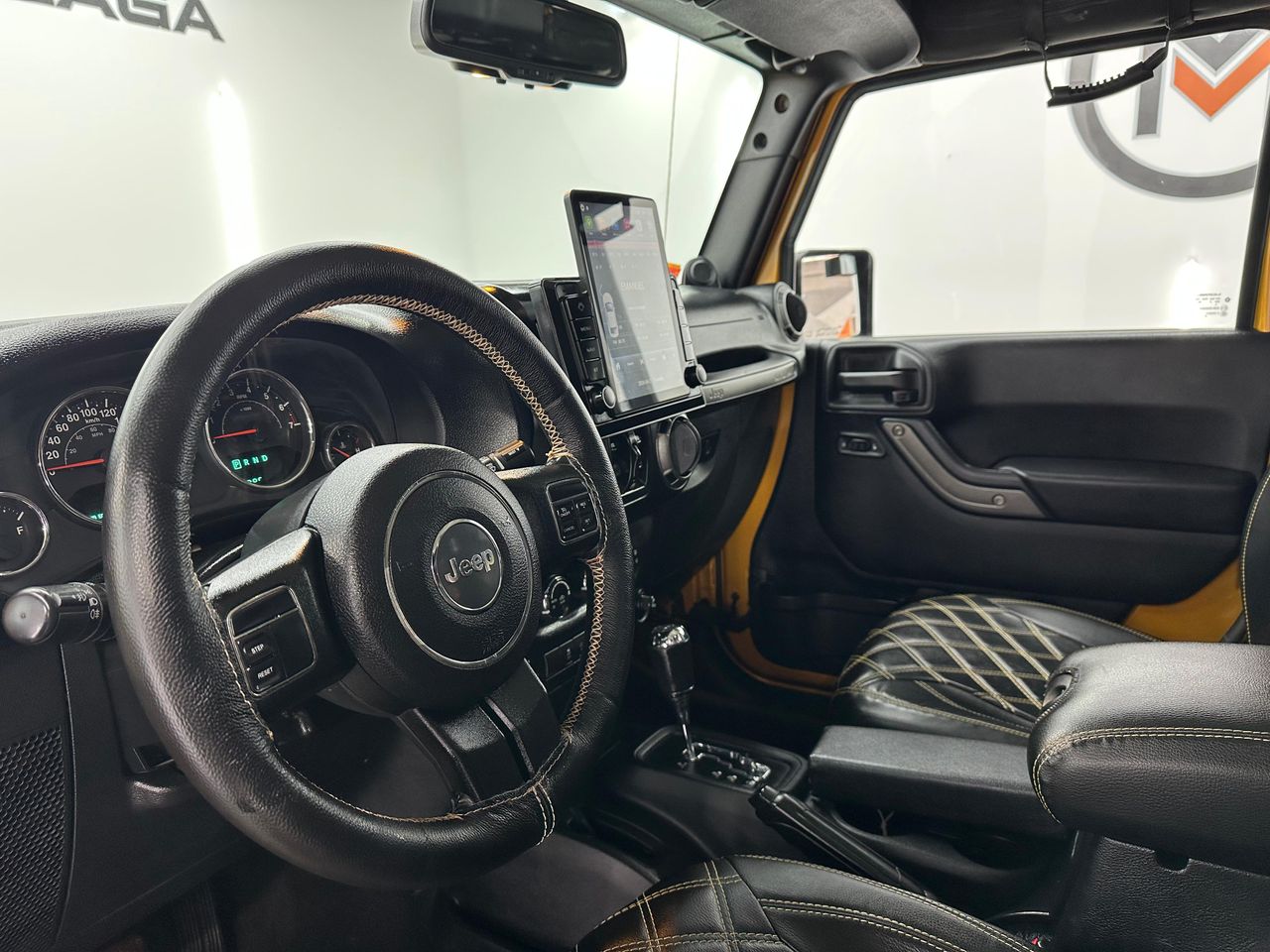 Jeep Wrangler  Wrangler 3.6 V6 Sahara Aut - Foto 2 