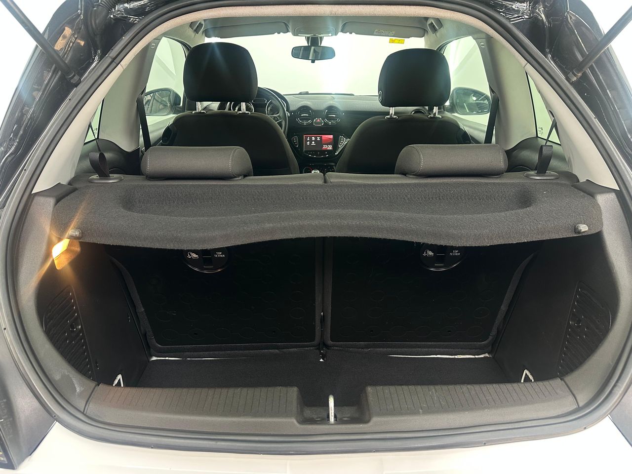 Opel Adam 1.4 XEL GLAM 87Cv Nacional 42.500Km - Unico propietario - Foto 2 