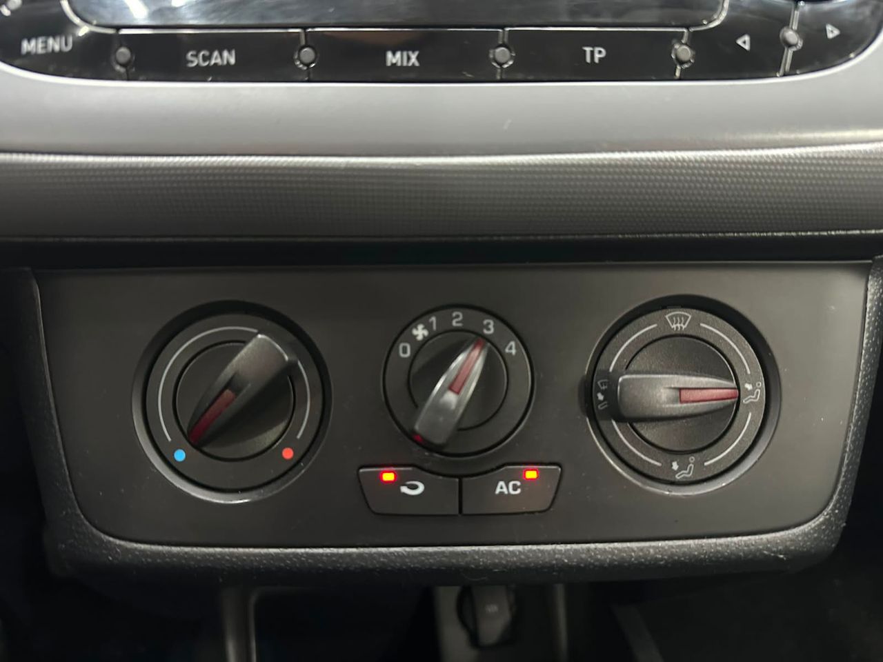 Seat Ibiza 1.2 12v 70cv Reference Nacional - 167.000Km - Foto 2 