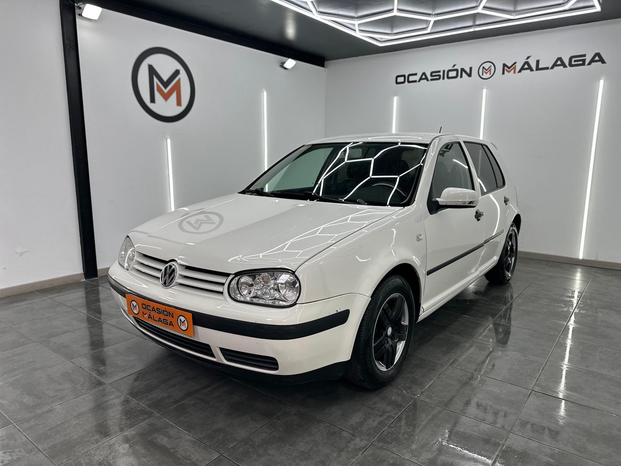 Volkswagen Golf 1.6 HIGHLINE AUTOMATIC 100cv Nacional - Foto 2 