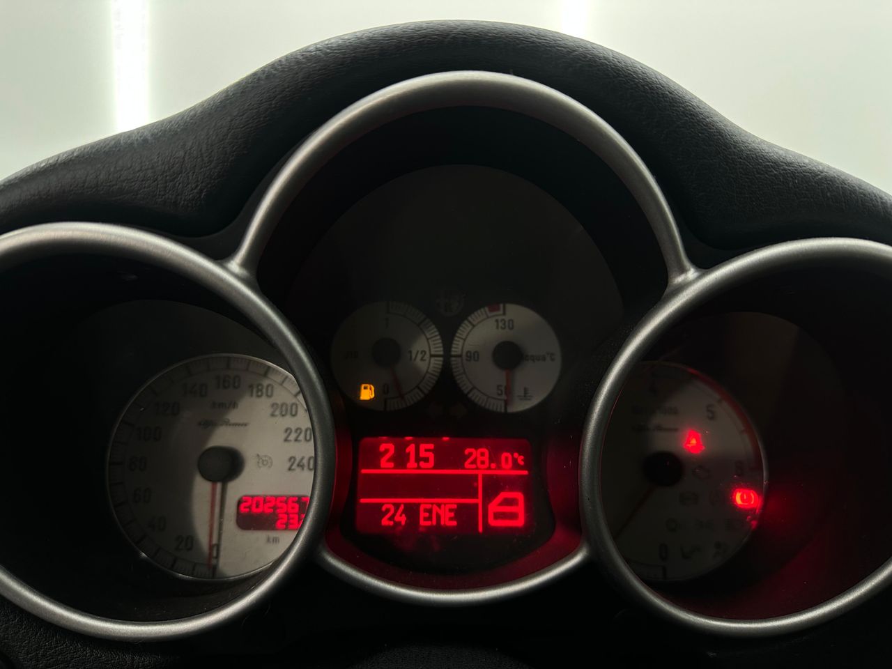 Alfa Romeo GT 1.9 JTD Distinctive - 199.000Km - Foto 2 
